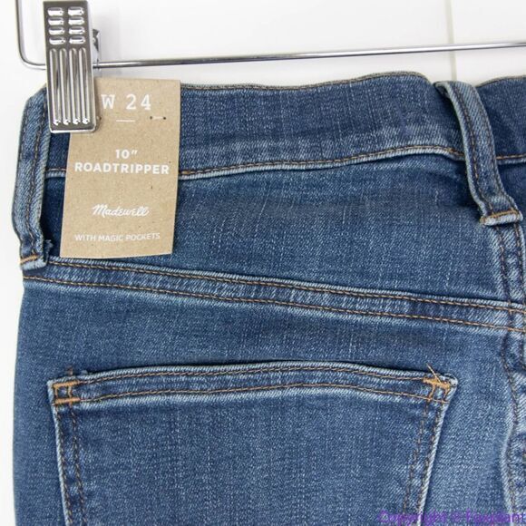 Madewell 10" High-Rise Roadtripper‎ Supersoft Jeans in Playford Wash, 24 - Picture 11 of 16